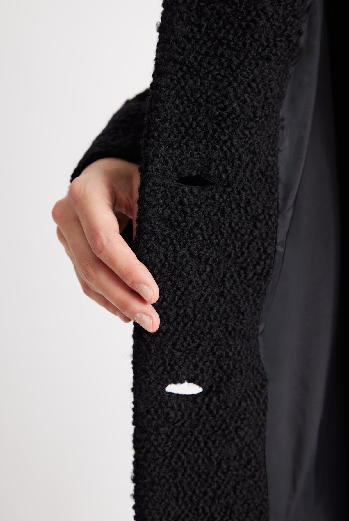 Gerader Mantel OPRINO mit Reverskragen, Knopfleiste und Eingrifftaschen in Schwarz