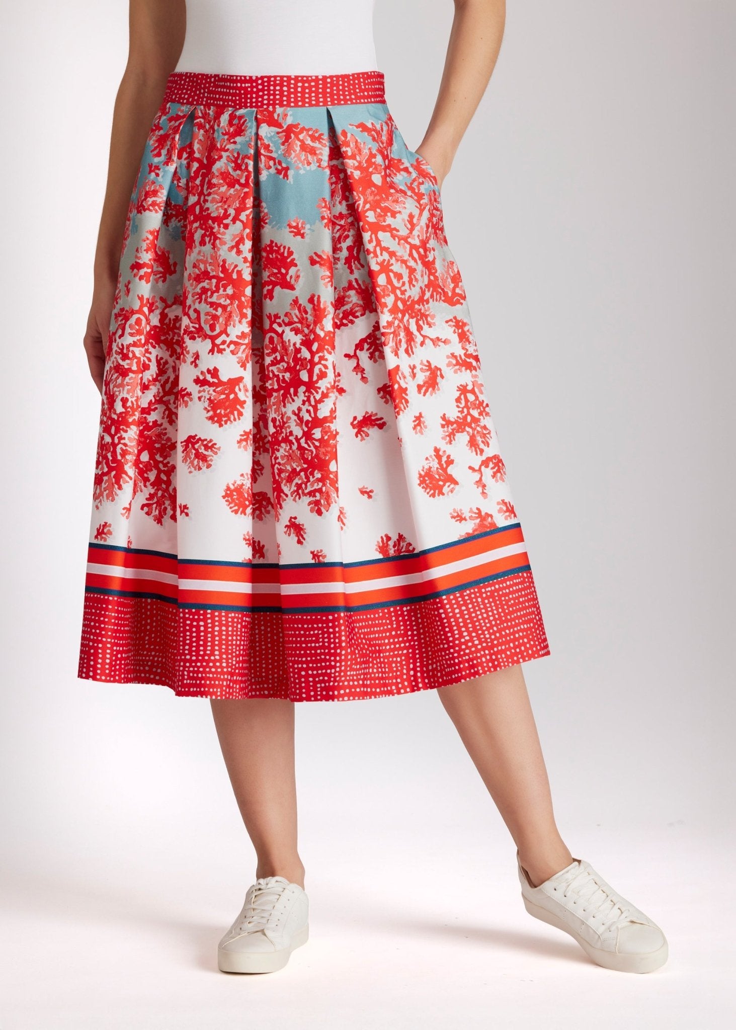 Ausgestellter Rock FAPIRO mit Falten, seitlichem Reißverschluss und Muster in Rot