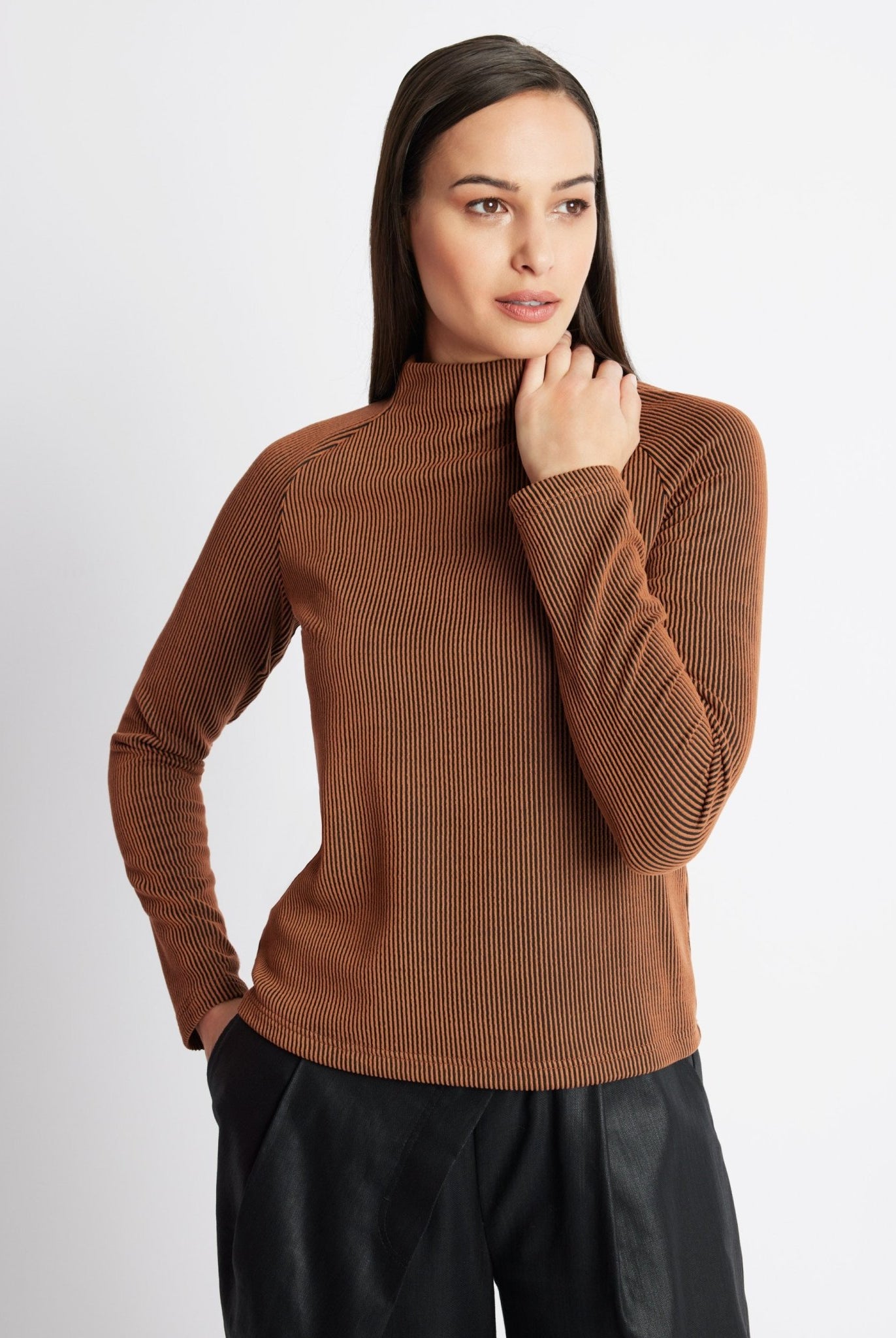Gerades Shirt POETRA aus fein geripptem Viskose-Mix - FOX'S-Fashion