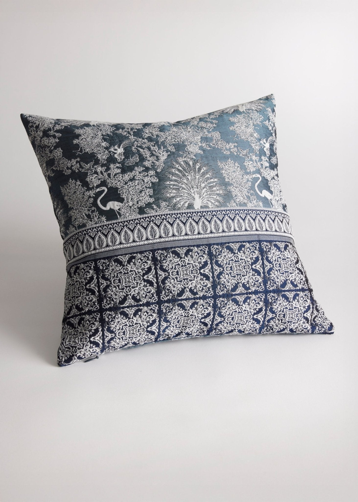 Gewebte Dekokissenhülle EVELIN in edlem Jacquard aus Baumwoll - Viskose - Mix - FOX'S - Fashion