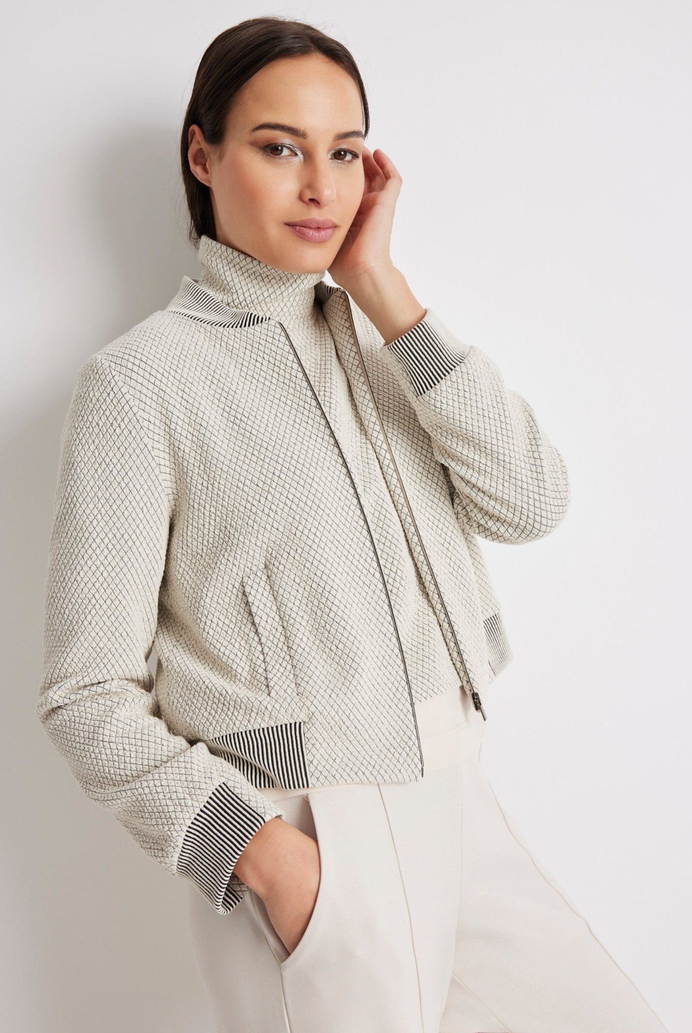 Kurze Blousonjacke PASJAKI aus Viskose-Mix - FOX'S-Fashion