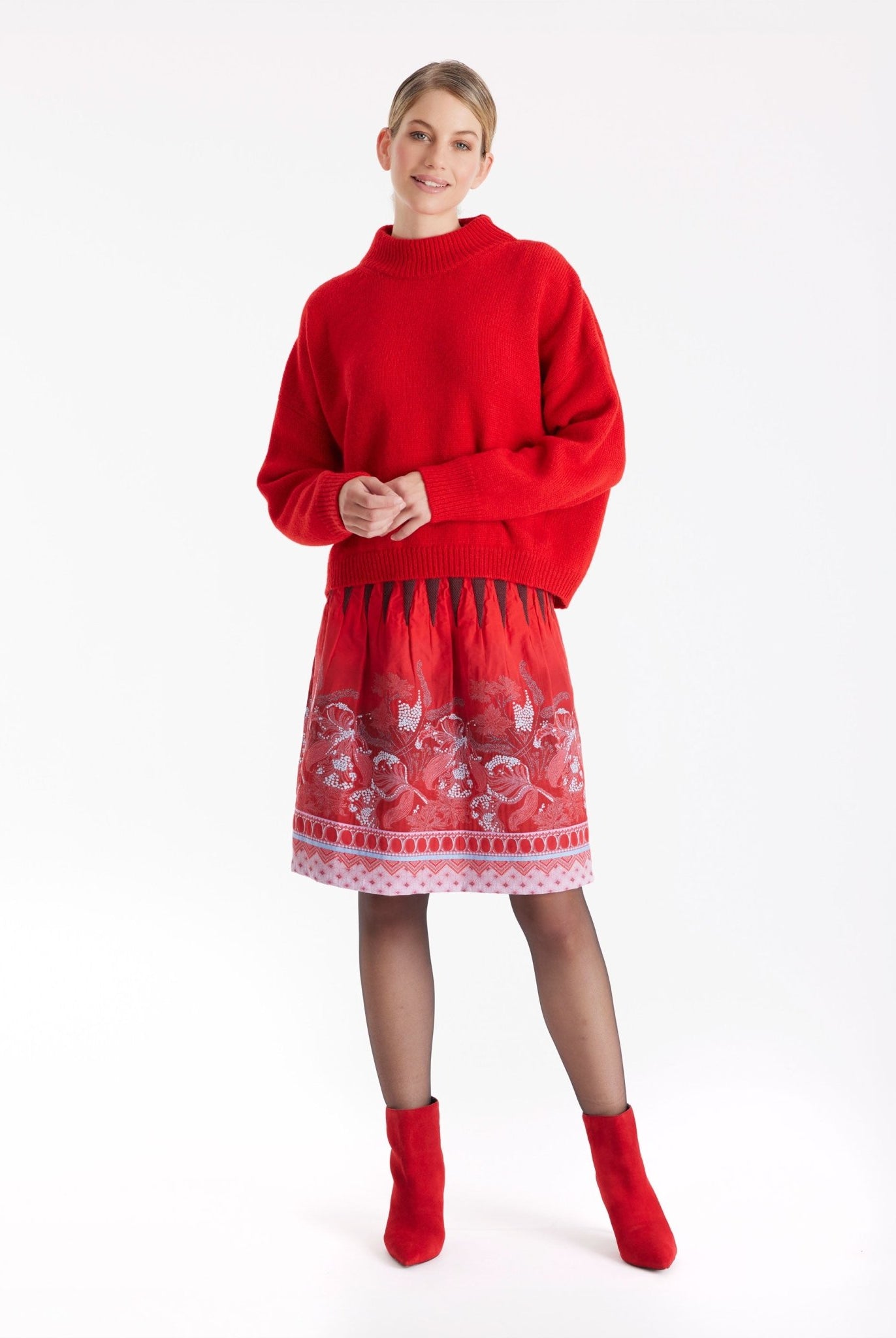 Kurzer Rock LACROS-W mit Gummibund und abstraktem Muster in Rot