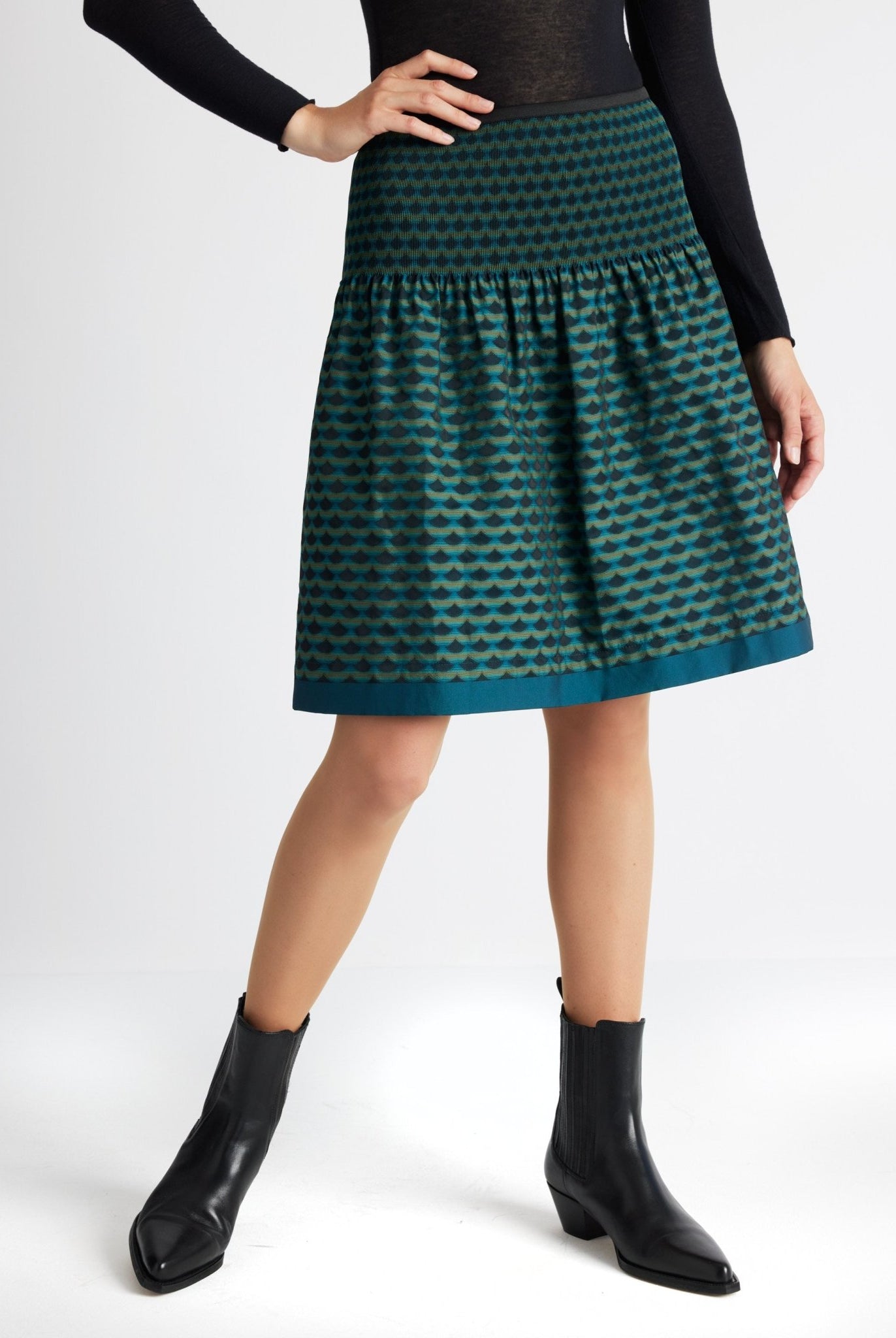 Kurzer One Size Rock LUMIRO-W aus edlem Webstoff mit Gummibund - FOX'S-Fashion