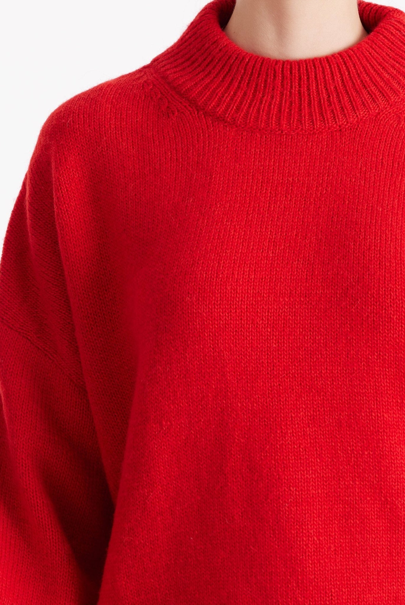 Kurzer Pullover PAROLY mit Stehkragen und langen Armen in Rot