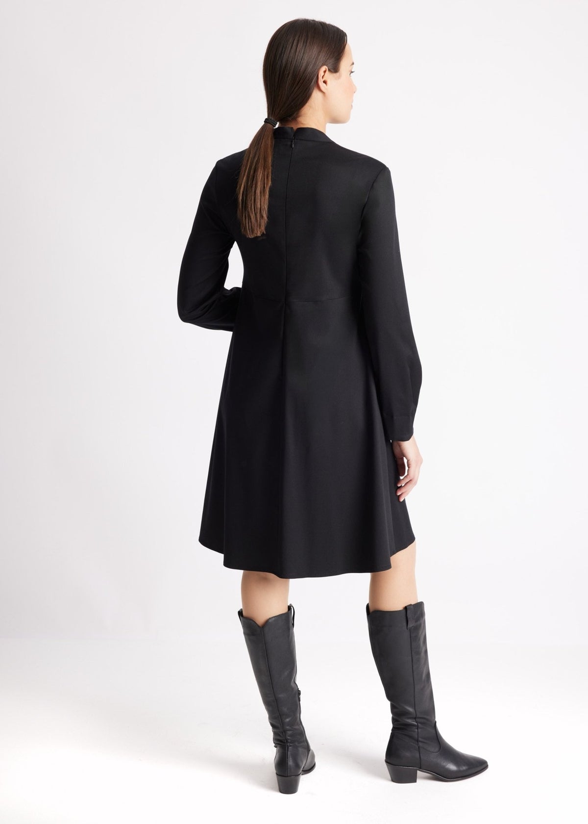Kurzes Kleid QUENZYA aus glattem Viskosejersey in A-Linie - FOX'S-Fashion