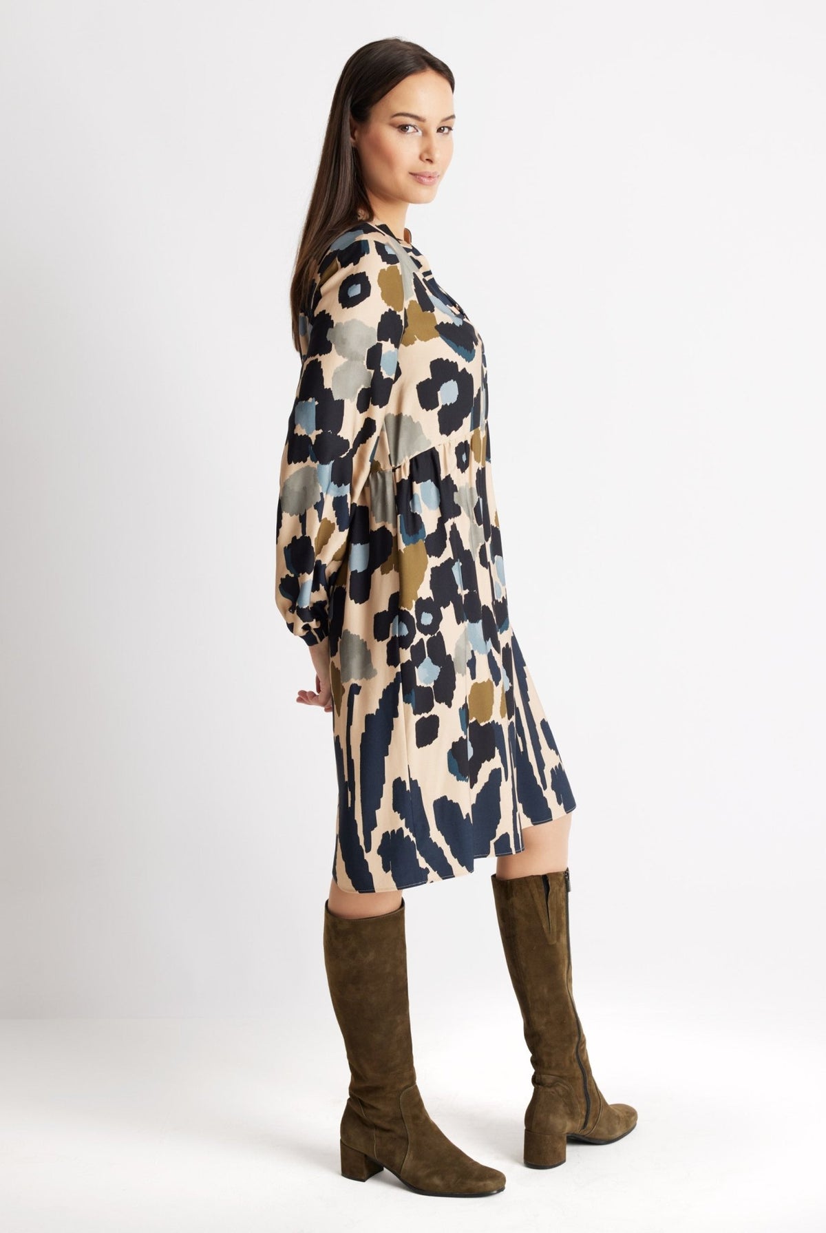 Kurzes Kleid VALUNA aus 100 % Viskose in leichter A-Linie - FOX'S-Fashion