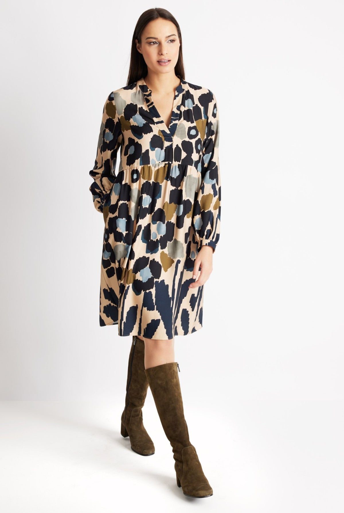 Kurzes Kleid VALUNA aus 100 % Viskose in leichter A-Linie - FOX'S-Fashion