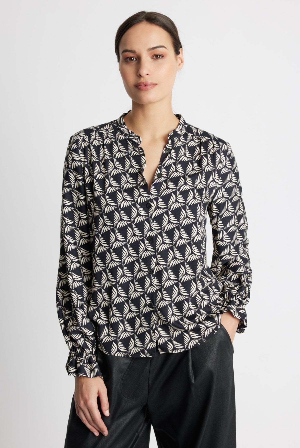 Legere Bluse VALYRA aus 100 % Viskose - FOX'S-Fashion