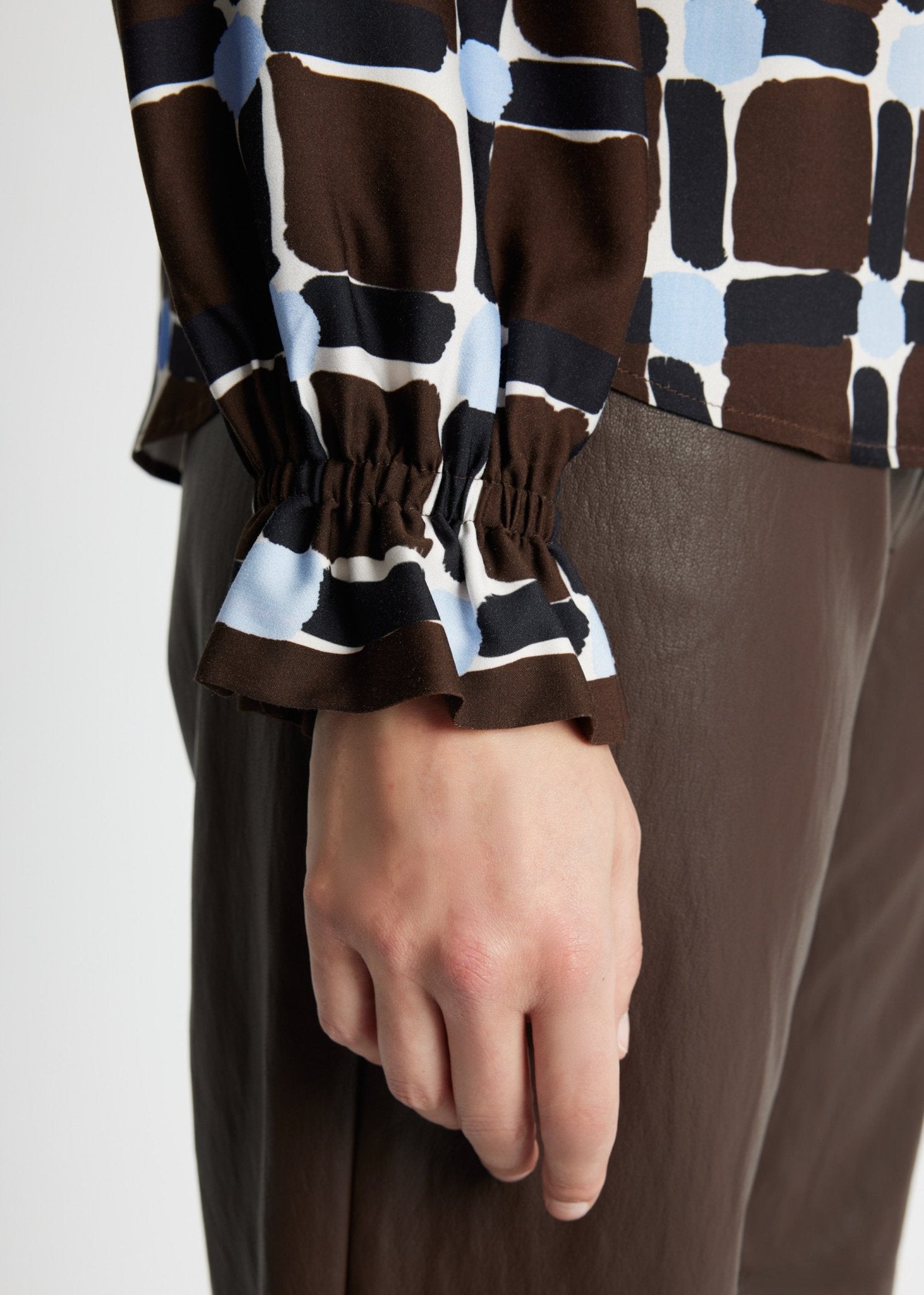 Legere Bluse VALYRA aus 100 % Viskose - FOX'S-Fashion