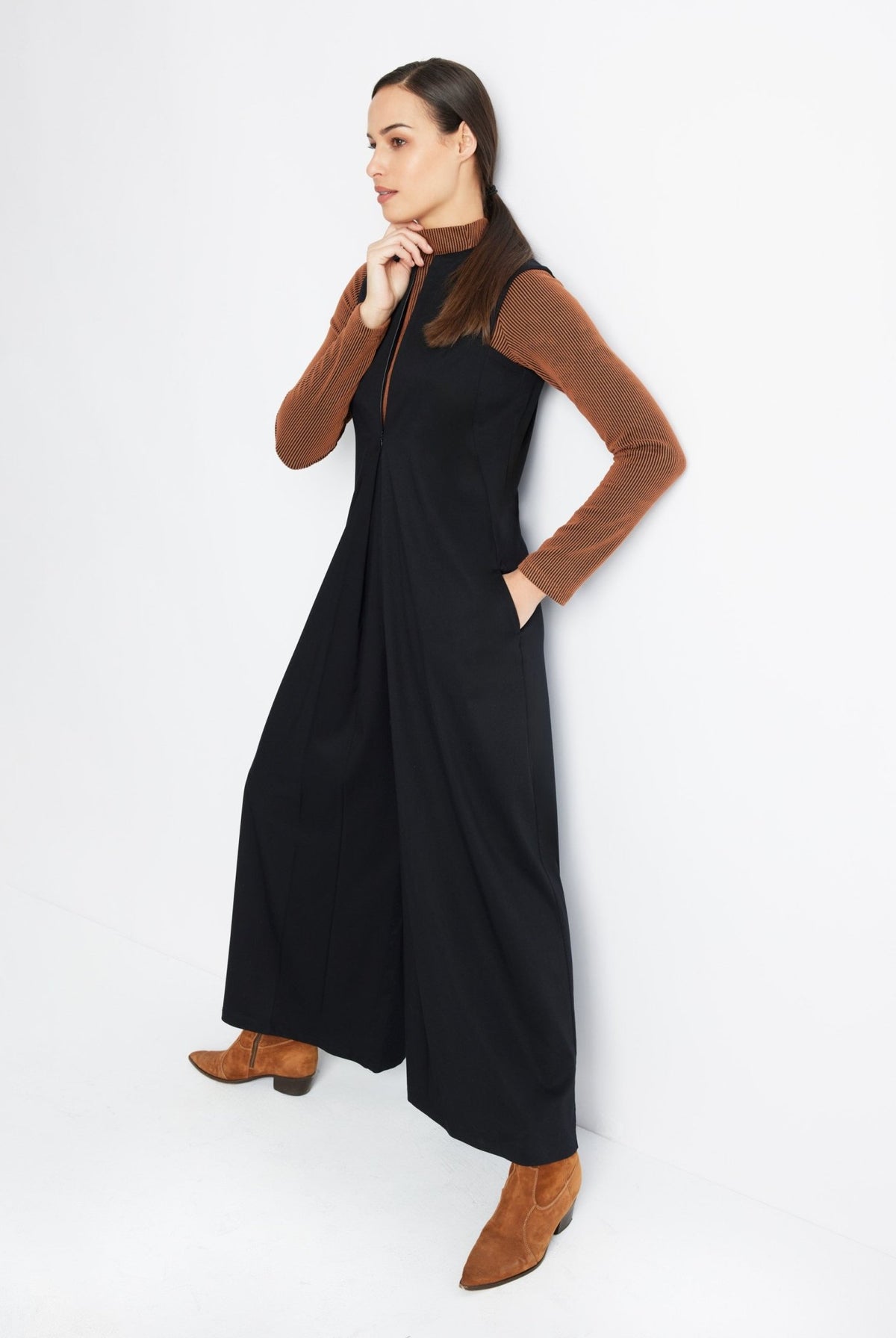 Legerer Jumpsuit QUMSUI aus glattem Viskosejersey - FOX'S-Fashion