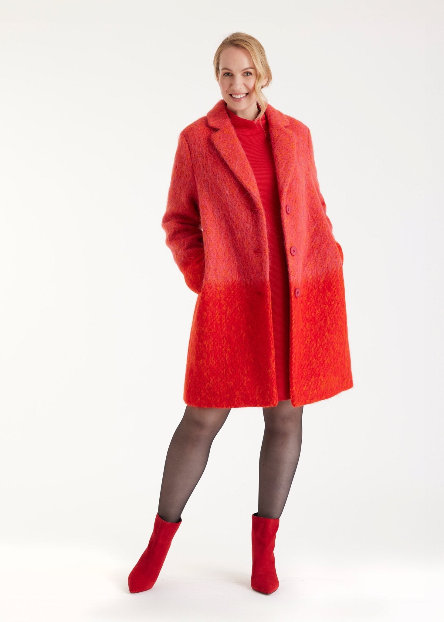 Knielanger Mantel PURAMANI mit Revers und Knopfleiste in Rot