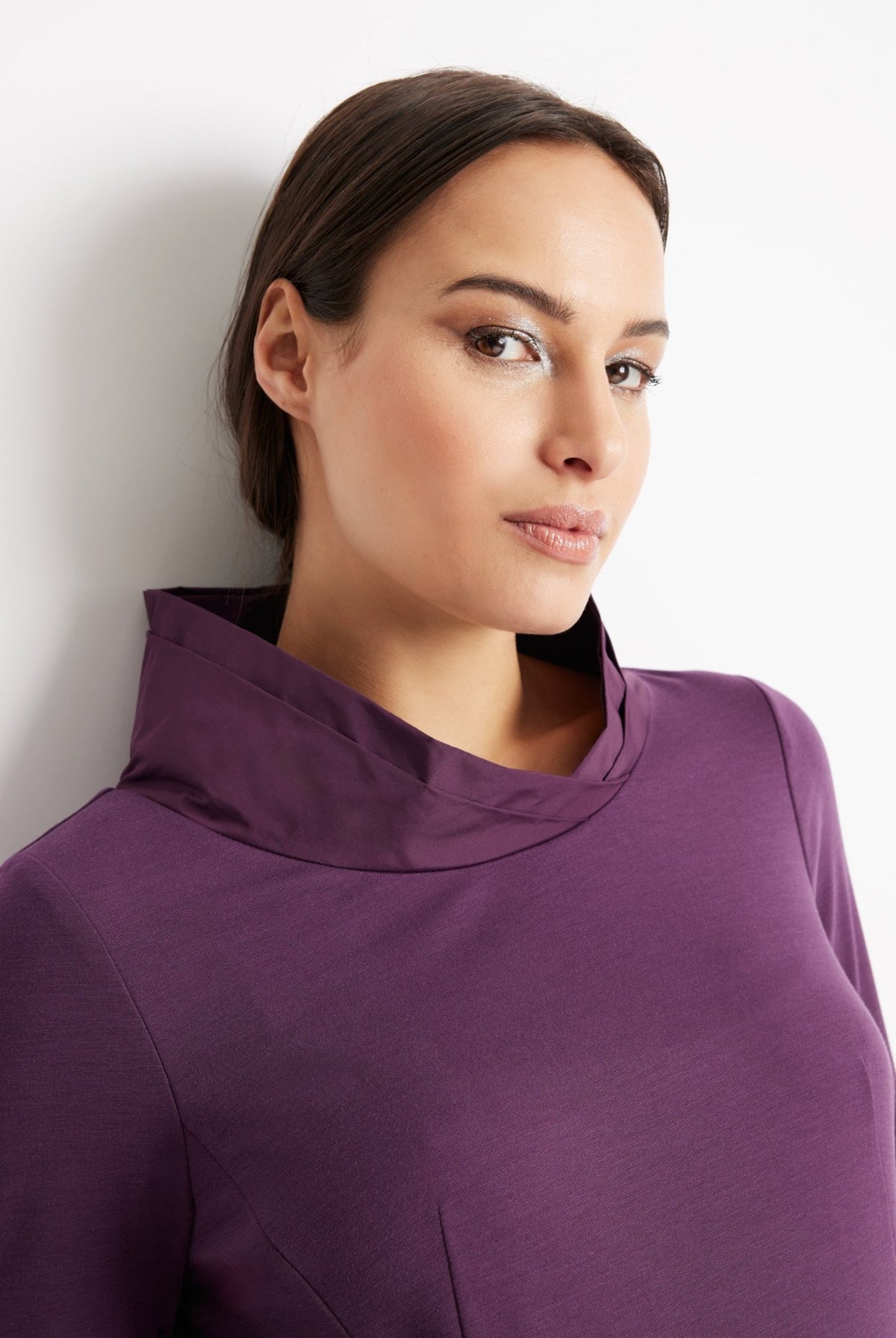 Midi-Kleid SIROBO im Patch aus Viskosejersey und Taft mit O-Form - FOX'S-Fashion