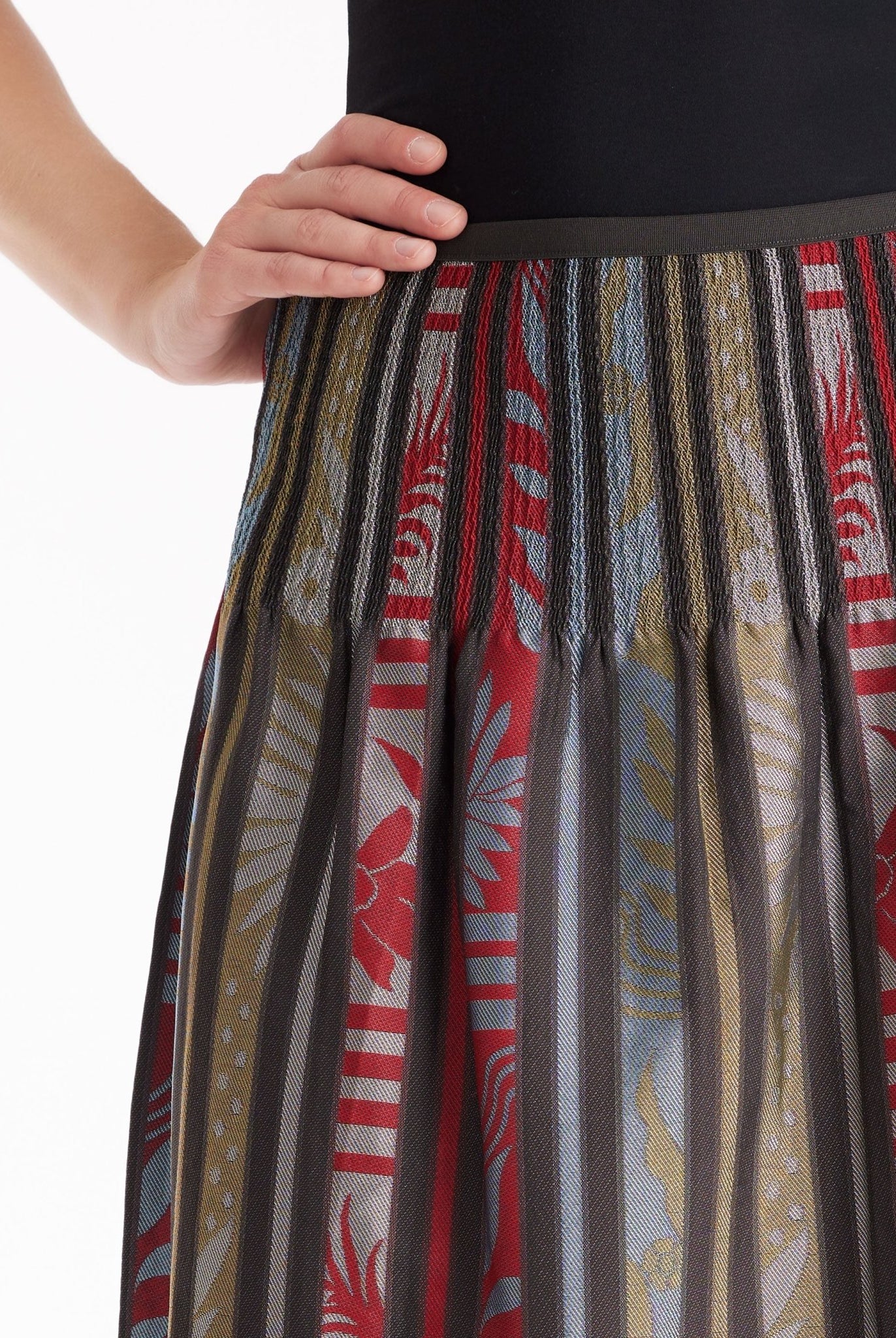 Rock LAFOLKORO in Midi-Länge mit Falten und floralem Streifenmuster in Rot und Schwarz