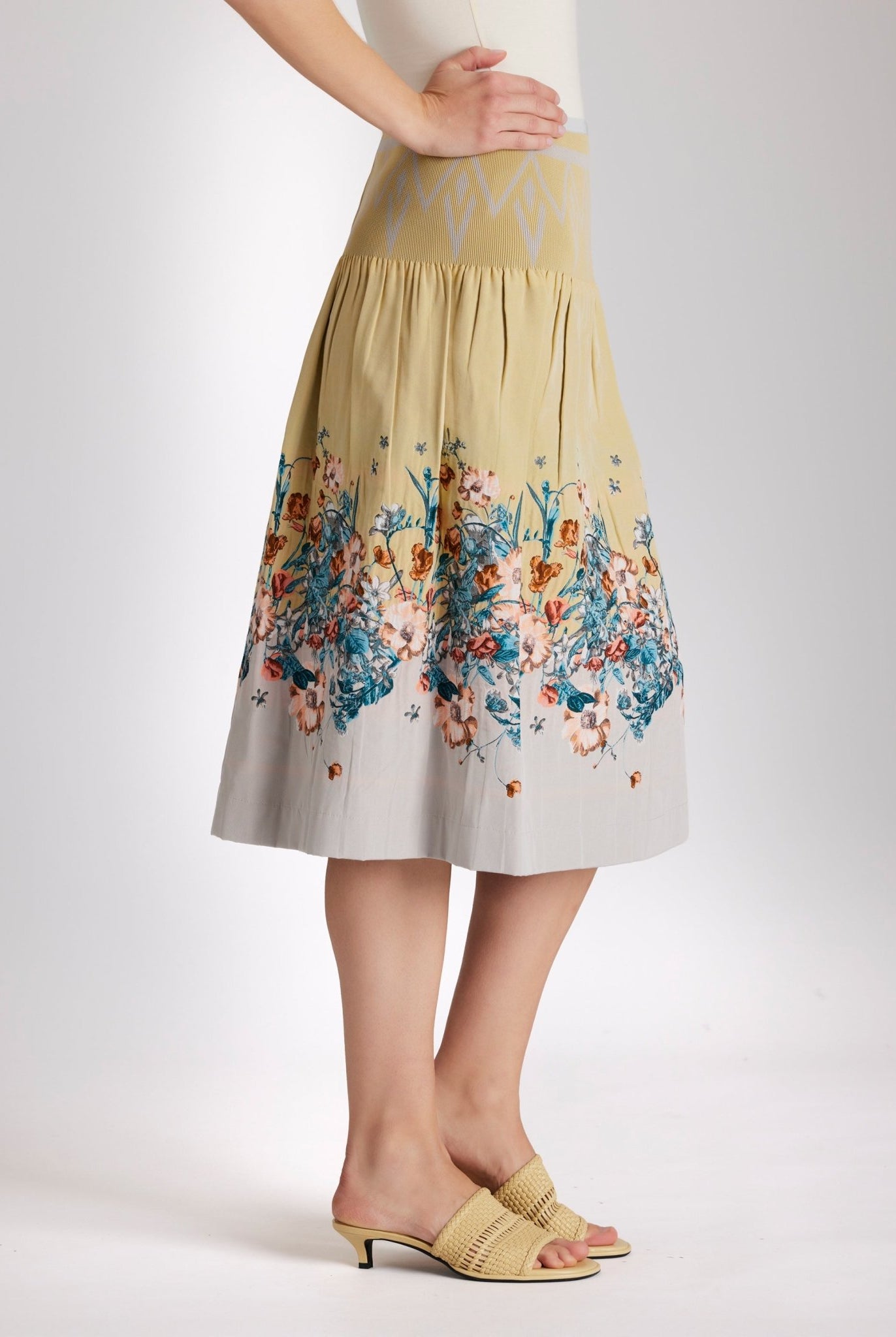 One Size Rock LONGERO-S in Midi-Länge mit Gummibund in Gelb mit Blumenmuster