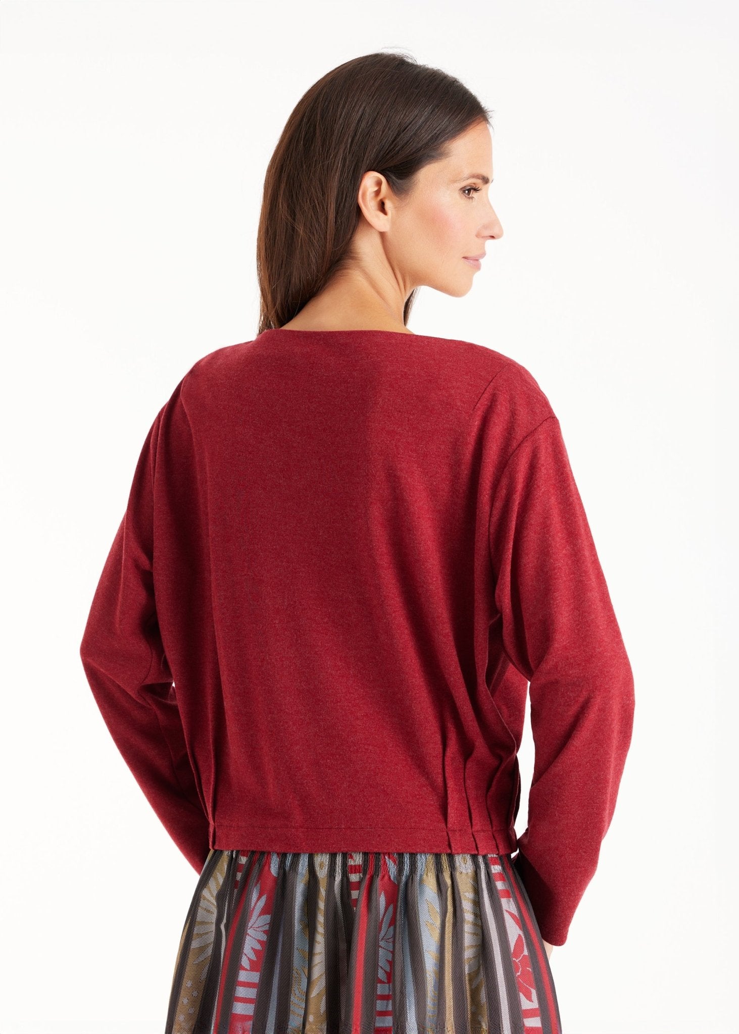 Pullover OLOVA mit U-Boot-Ausschnitt, langen Armen und seitlichen Biesen in Rot