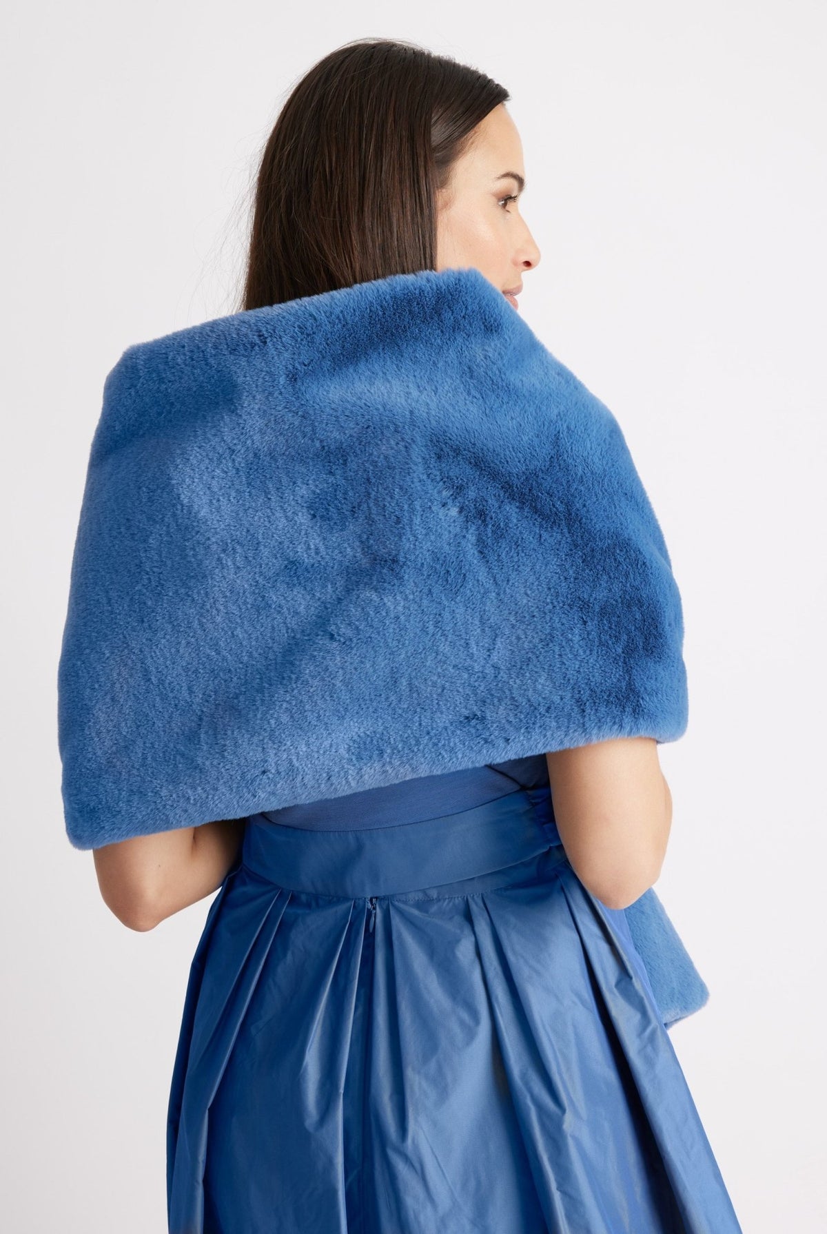 Rechteckige Stola TESTOLA aus Kunstfell - FOX'S-Fashion