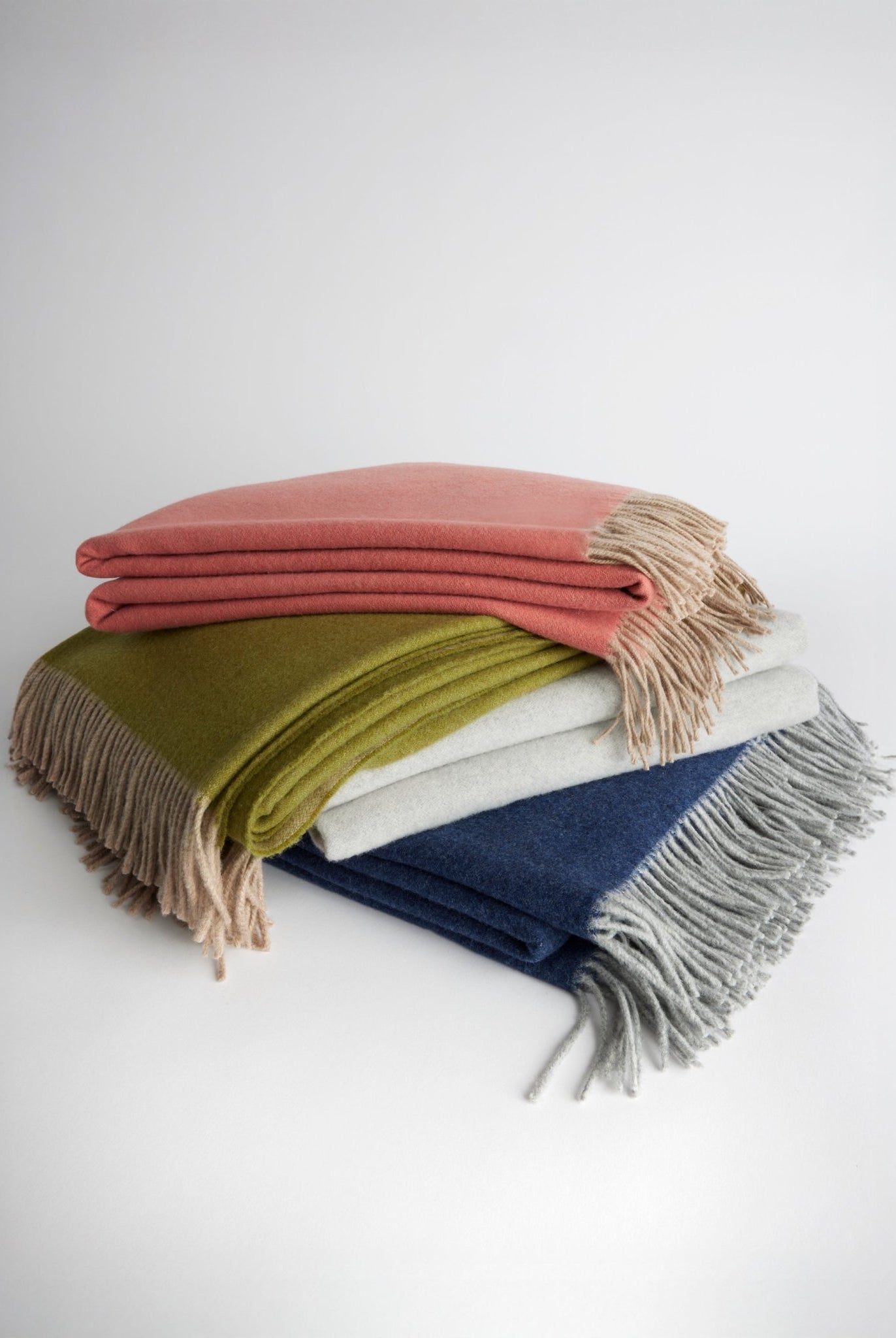 Weiche Decke LANA aus extrafeiner Schurwolle in Doubleface - Machart - FOX'S - Fashion