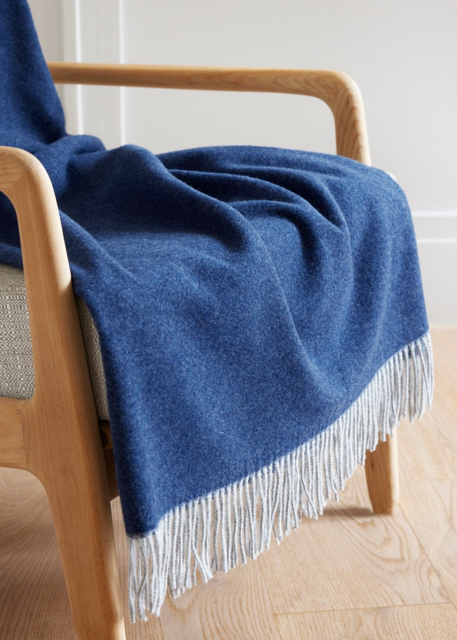 Weiche Decke LANA aus extrafeiner Schurwolle in Doubleface - Machart - FOX'S - Fashion