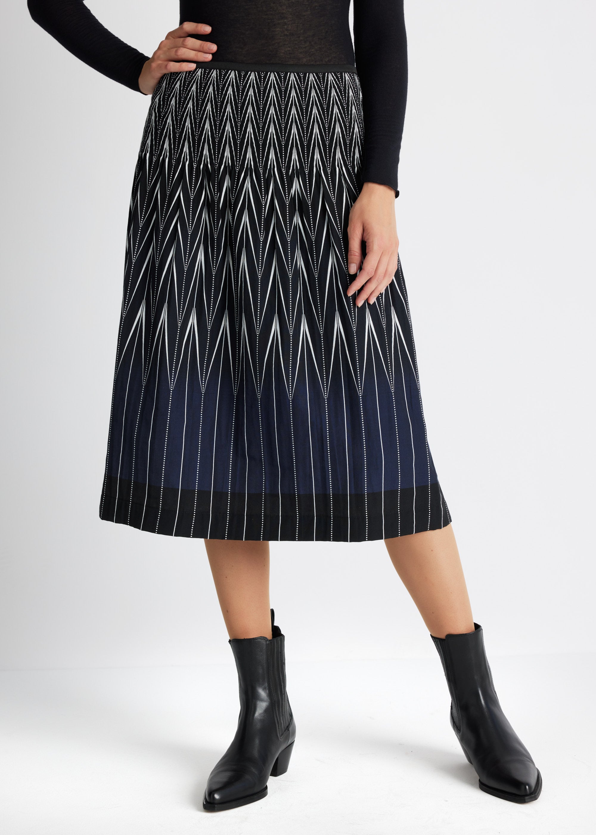 One Size Rock LONGERO-W in Midi-Länge mit Gummibund und Muster in Schwarz