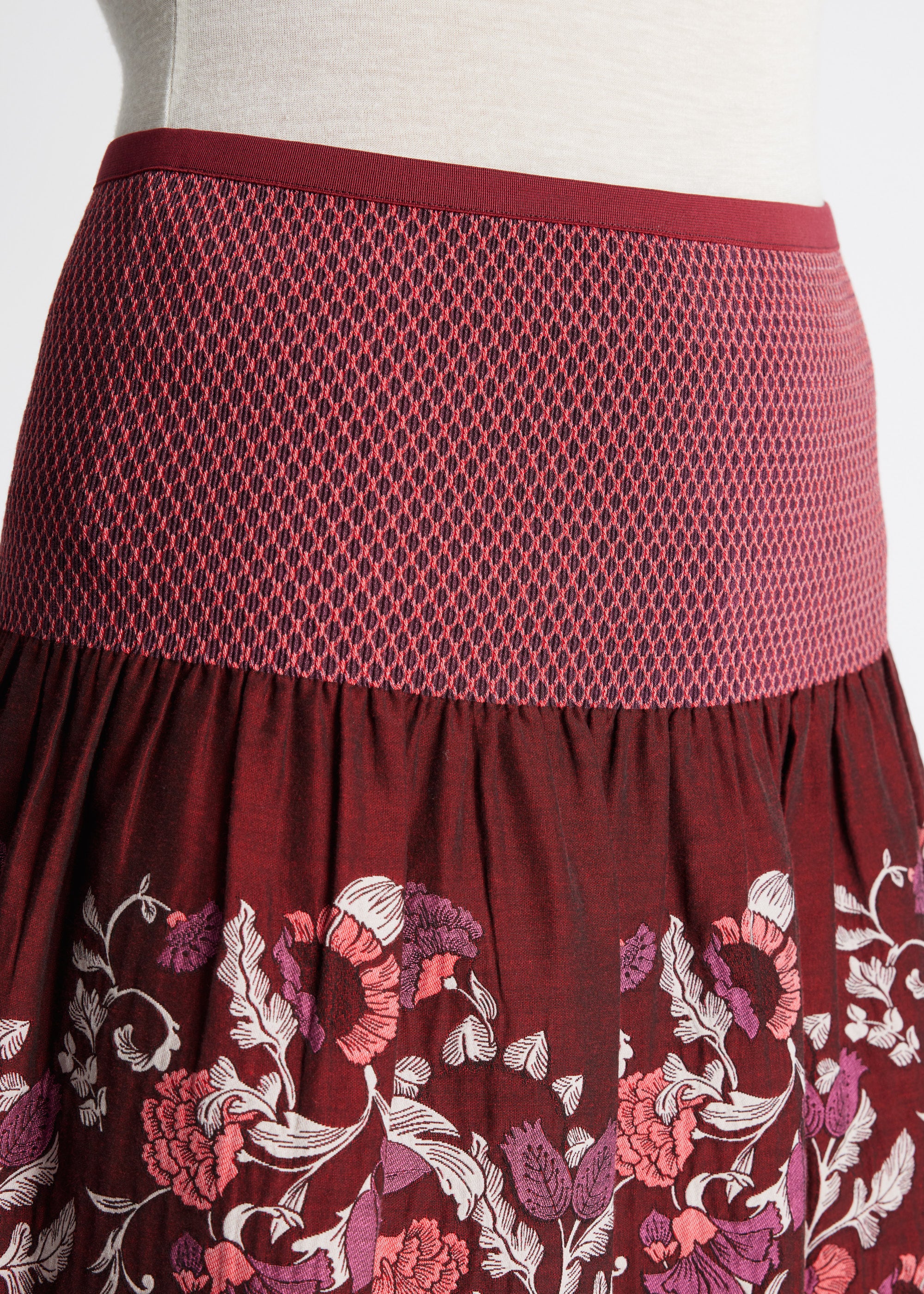 Kurzer One Size Rock LACROS-W mit Gummibund und Muster in Bordeaux