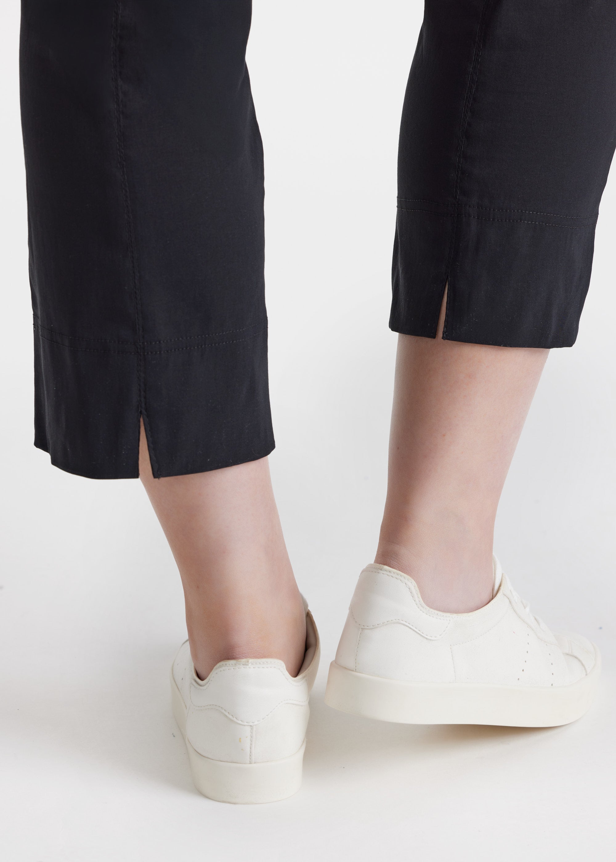 Schmale 7/8 - Hose MESSINI aus Baumwollmix mit Stretch in Schwarz- FOX'S - Fashion