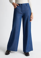 Weite Hose NAJEANS mit Knopf, Reißverschluss, Gürtelschlaufen, Eingrifftaschen und weitem Bein in Dunkelblau