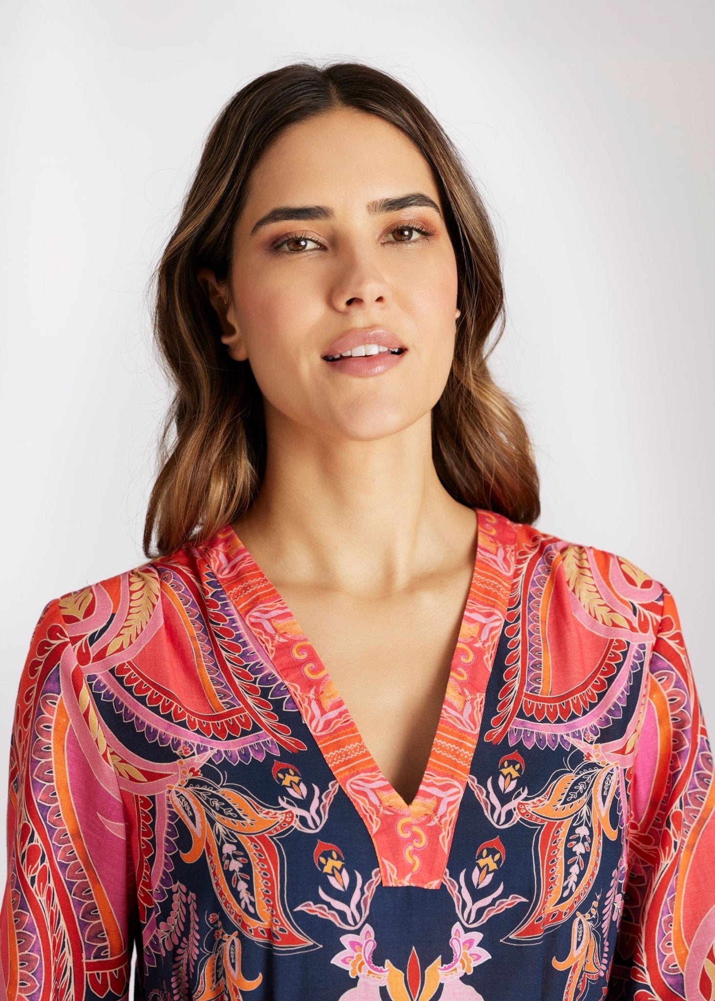 Coming Soon! Langes, tailliertes Kleid YIJE aus 100 % Baumwolle - FOX'S - Fashion