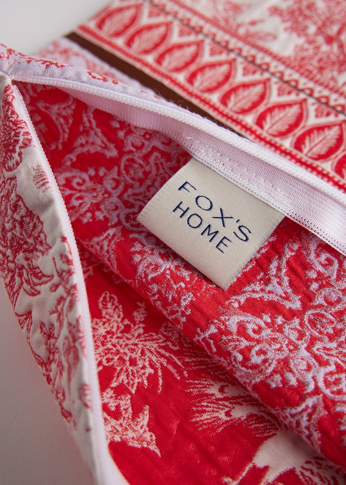 Gewebte Dekokissenhülle EVELIN in edlem Jacquard aus Baumwoll - Viskose - Mix - FOX'S - Fashion