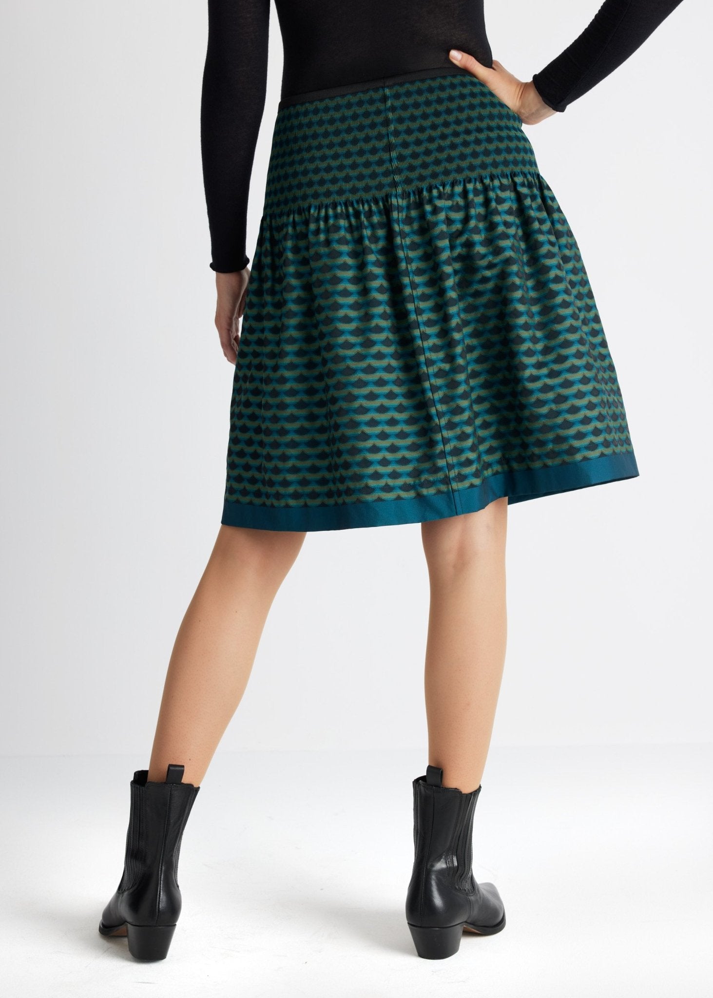 Kurzer One Size Rock LUMIRO-W aus edlem Webstoff mit Gummibund - FOX'S-Fashion
