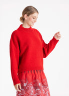 Kurzer Pullover PAROLY mit Stehkragen und langen Armen in Rot