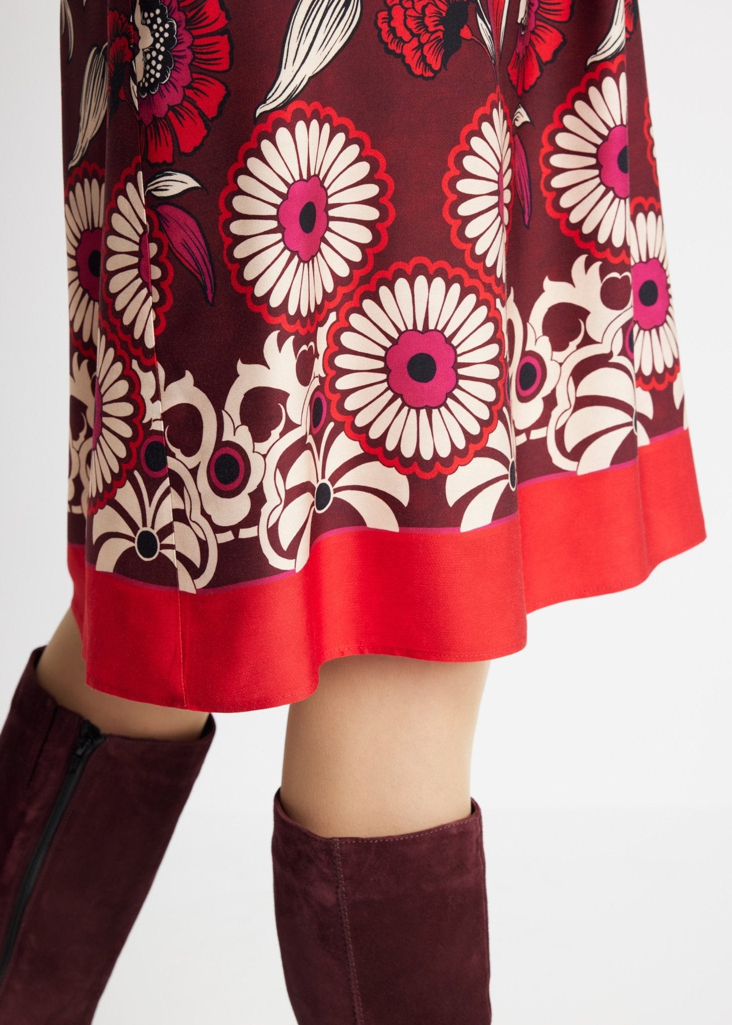 Kurzes Kleid VALUNA aus 100 % Viskose in leichter A-Linie - FOX'S-Fashion