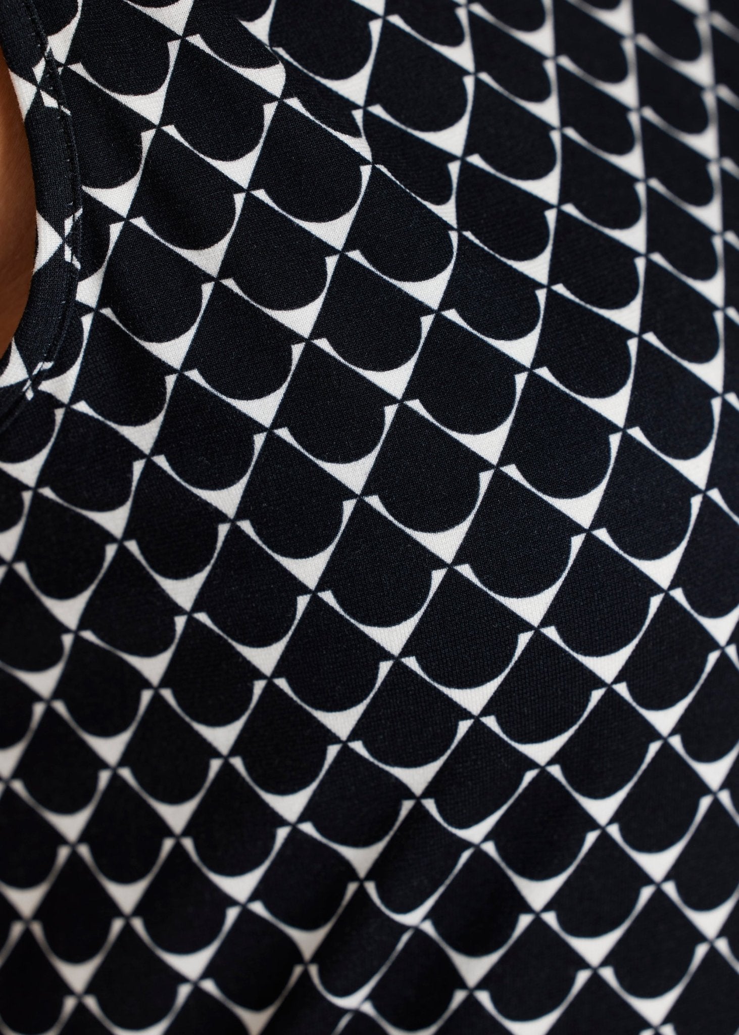 Kurzes, schmales Kleid JUPI aus Viskosejersey mit Stretch - FOX'S - Fashion