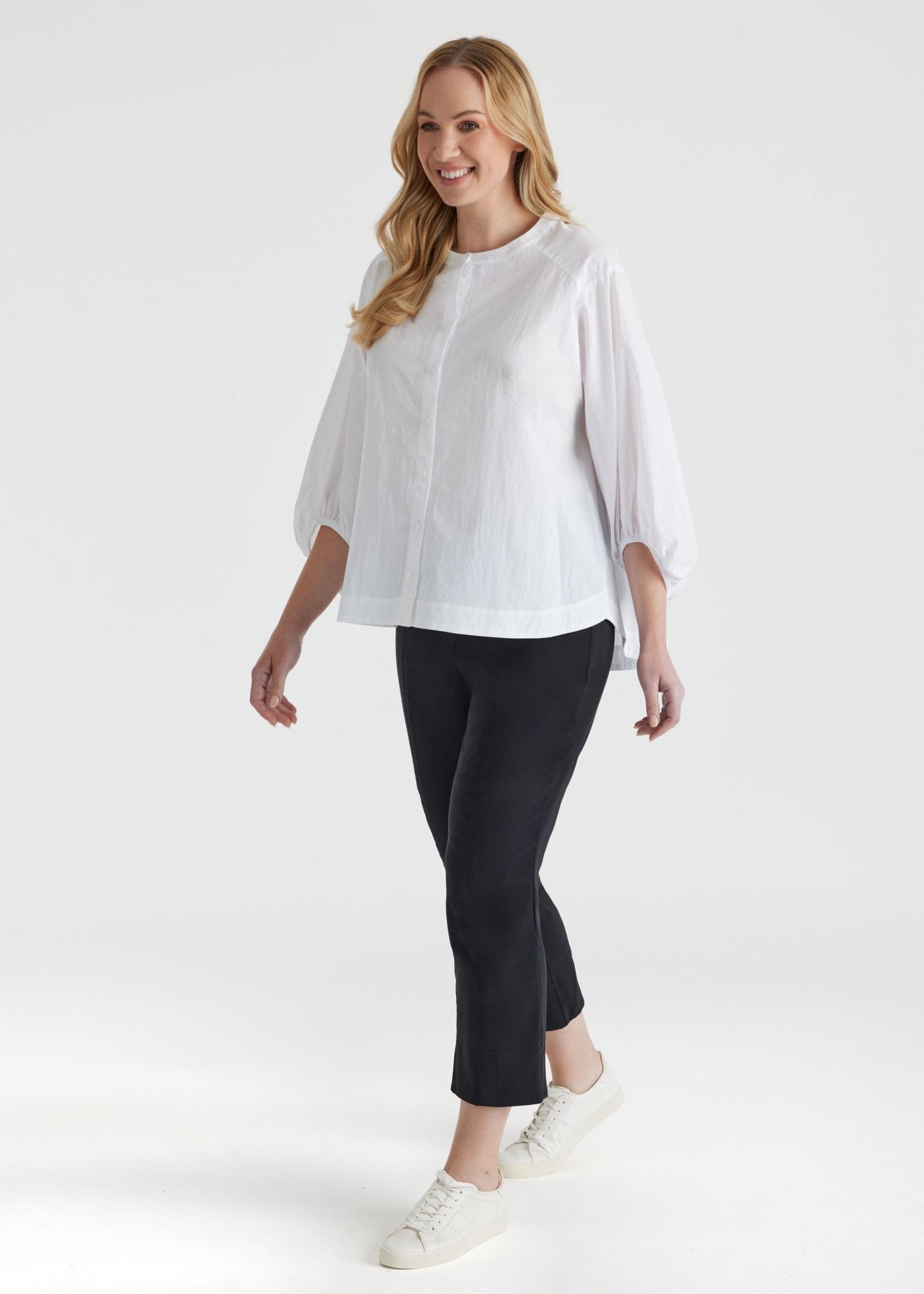 Legere Bluse BLOMBERGA aus 100 % Baumwolle - FOX'S - Fashion