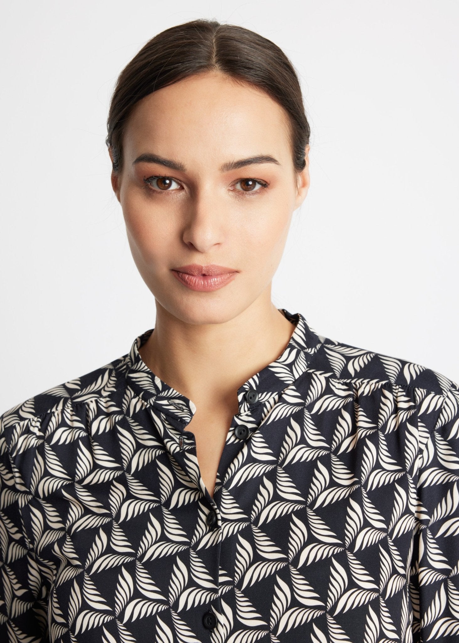 Legere Bluse VALYRA aus 100 % Viskose - FOX'S-Fashion
