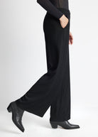 Legere Hose PYPANTA aus fein geripptem Viskose-Mix - FOX'S-Fashion