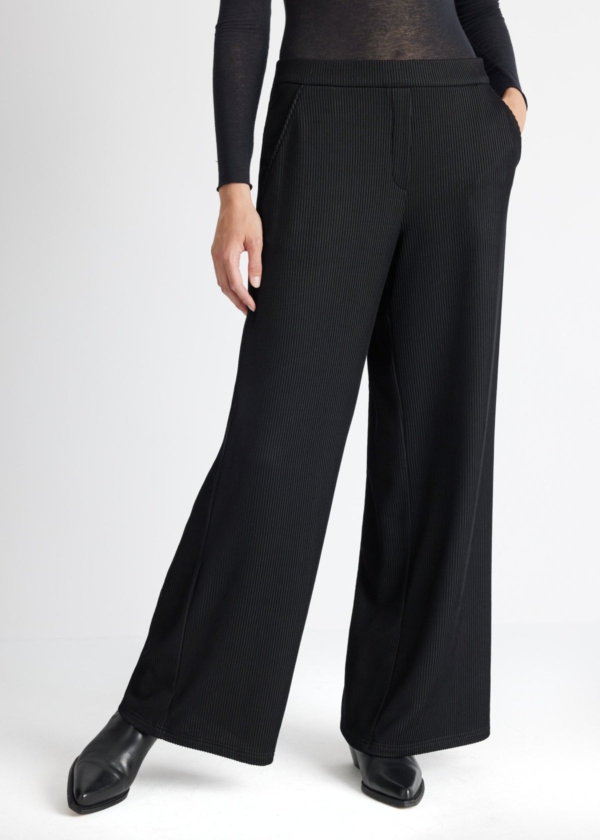 Legere Hose PYPANTA aus fein geripptem Viskose-Mix - FOX'S-Fashion