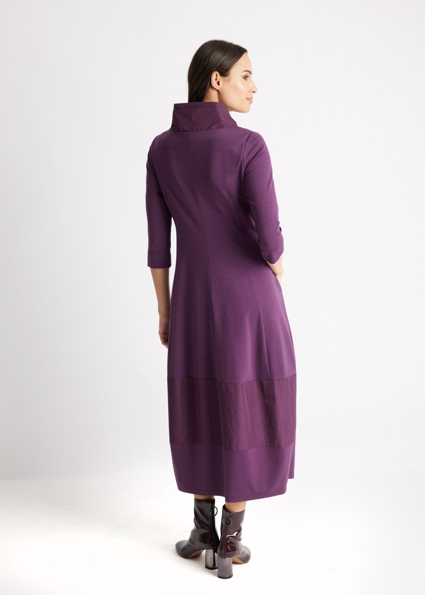 Midi-Kleid SIROBO im Patch aus Viskosejersey und Taft mit O-Form - FOX'S-Fashion