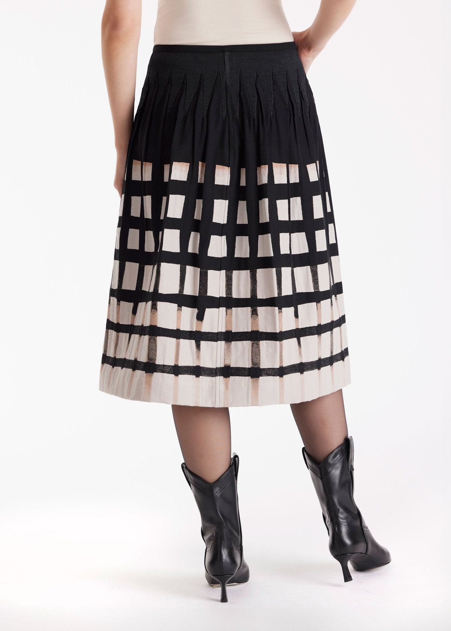 Ausgestellter Rock LONGERO-W in Midi-Länge mit Gummibund und Karomuster in Schwarz und Weiß