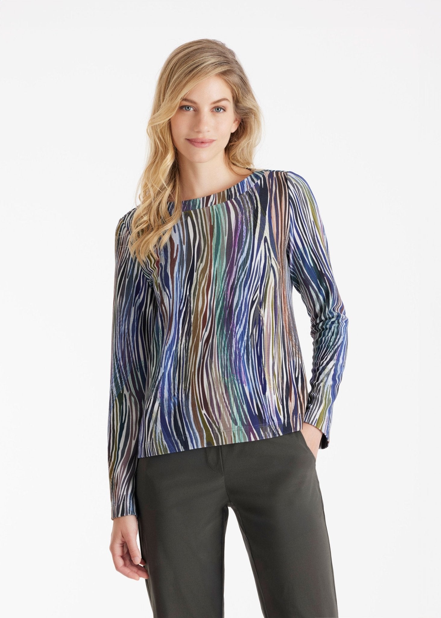 Pullover APULO mit U-Boot-Ausschnitt, langen Armen und mehrfarbigem Muster in Blau- und Violetttönen