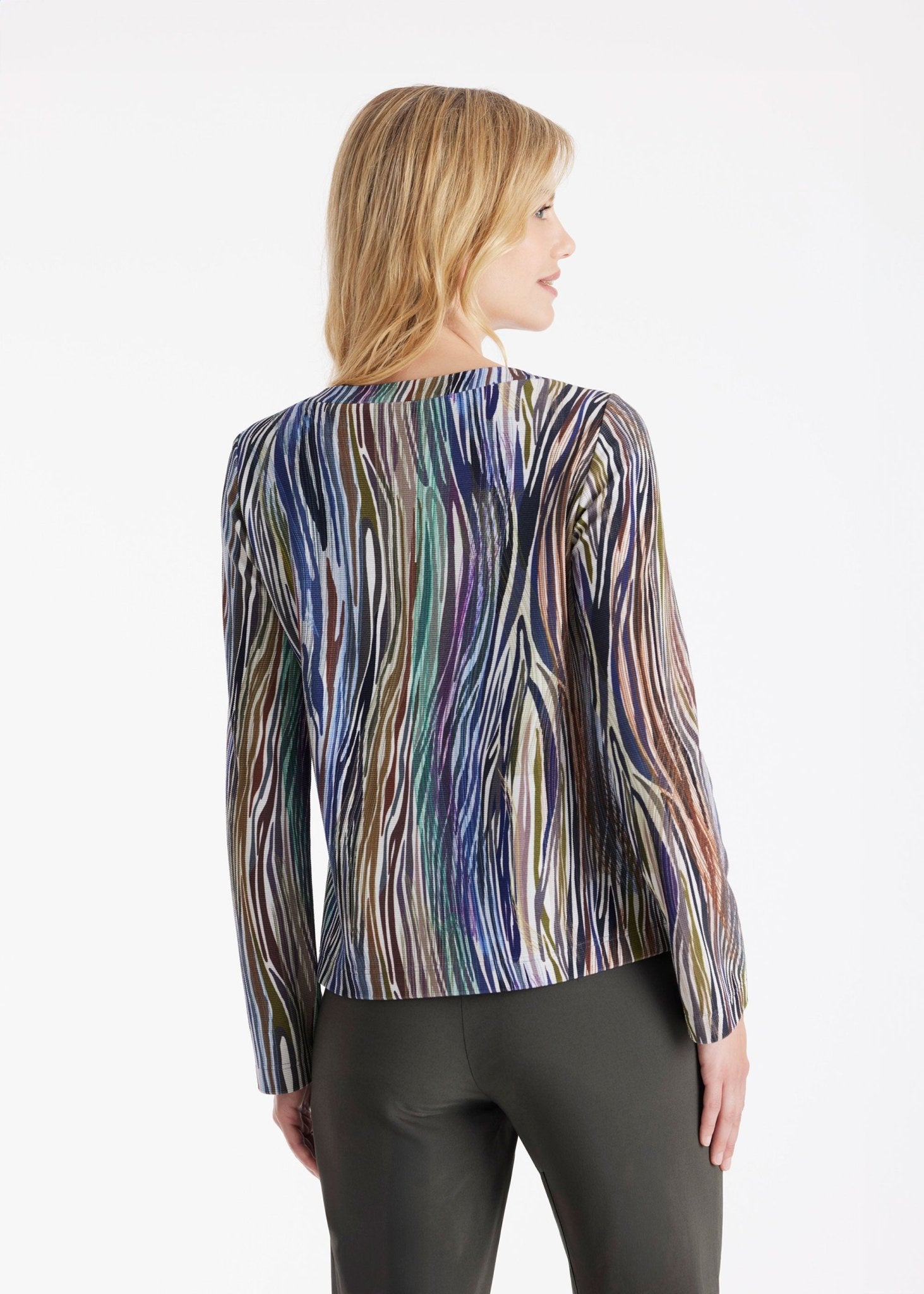 Pullover APULO mit U-Boot-Ausschnitt, langen Armen und mehrfarbigem Muster in Blau- und Violetttönen