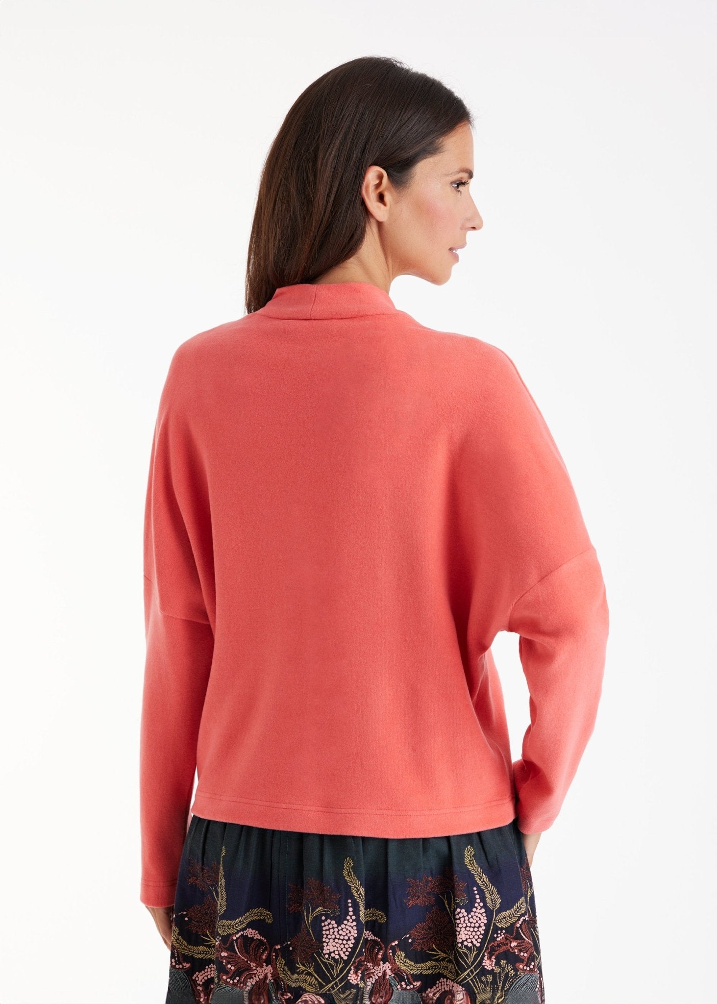 Pullover FEALIA mit V-Ausschnitt und langen Armen in Orange