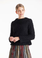 Pullover GADUNI mit hohem Rundhals und langen Armen in Fransen-Optik in Schwarz