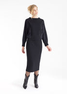 Rock HAGURO mit schmaler Passform und Gummibund in Schwarz