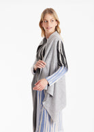 Stola SUSTOLA in Hellgrau