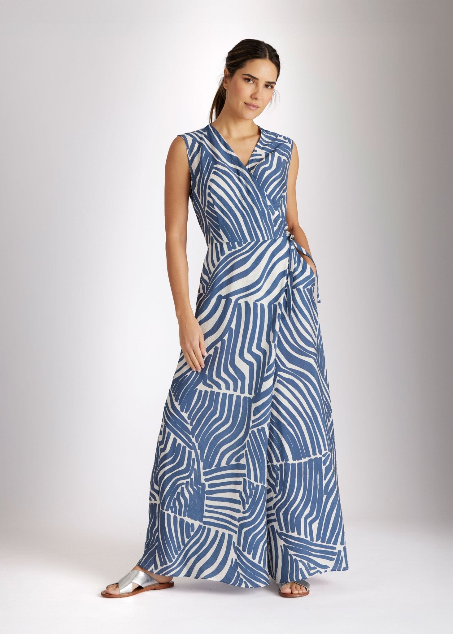 Taillierter Jumpsuit XYMPA aus Viskose mit weitem Bein - FOX'S - Fashion