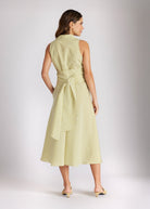 Ärmelloses Midi-Kleid GUANOTA mit V-Ausschnitt, Kragen und Bindegürtel in gelb-weiß gestreift