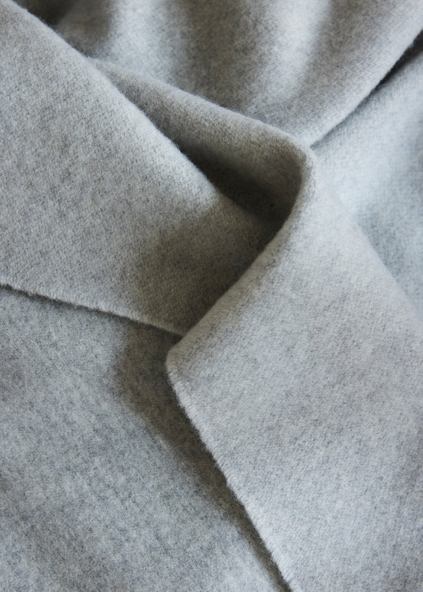 Weiche Decke LANA aus extrafeiner Schurwolle in Doubleface - Machart - FOX'S - Fashion