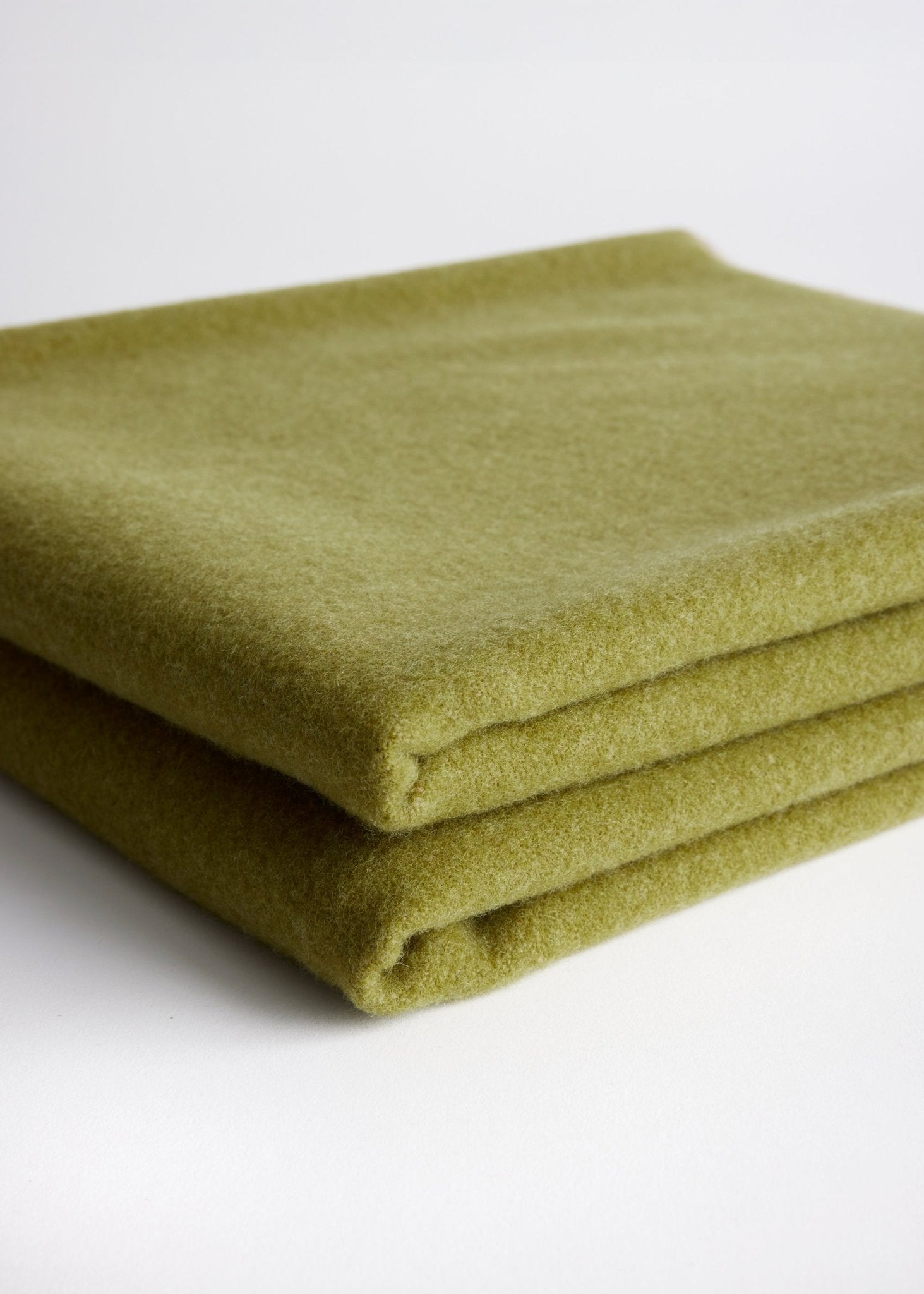 Weiche Decke LANA aus extrafeiner Schurwolle in Doubleface - Machart - FOX'S - Fashion